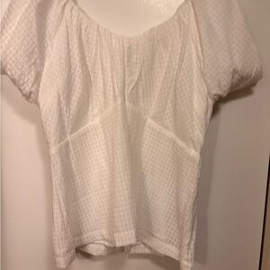 Old Navy White Textured Scoop-Neck Short Sleeve Blouse